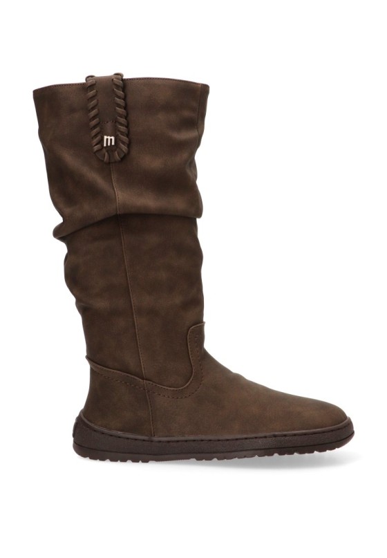 Bota café de mujer MUSTANG 85506 con suela plana estilo barefoot