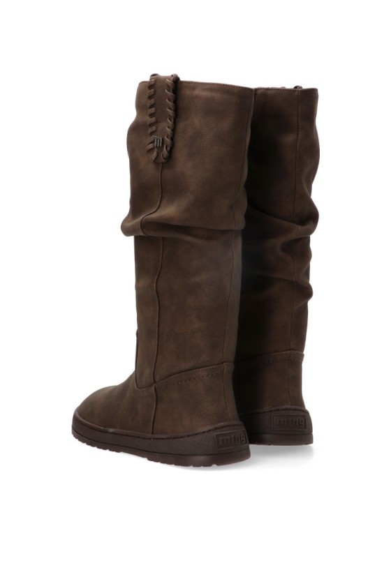 Bota café de mujer MUSTANG 85506 con suela plana estilo barefoot