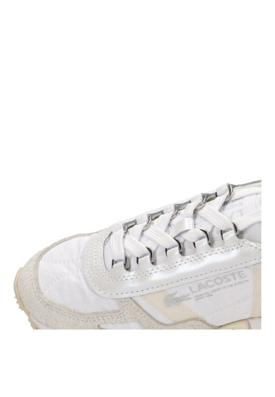 Deportivo de mujer LACOSTE 52SFA0064 en piel blanca con suela plana