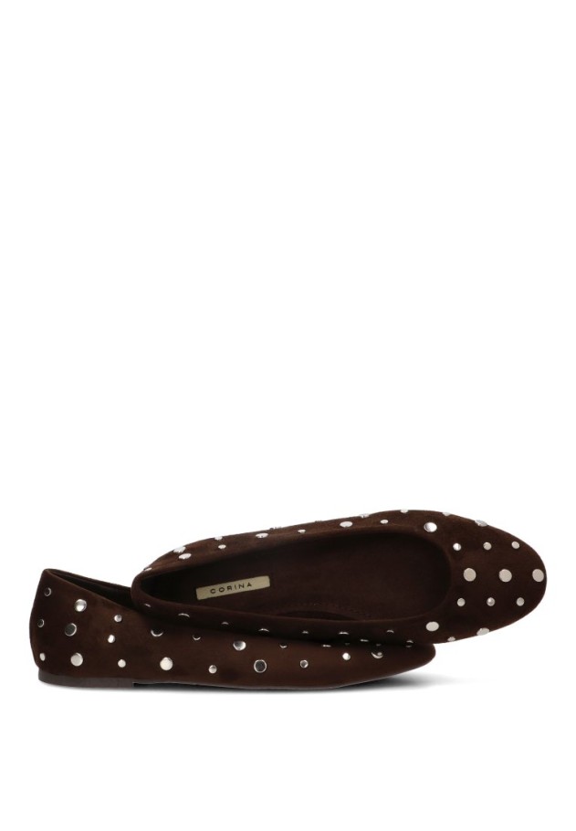 Bailarina con tachuelas y suela plana de mujer LUNA TREND M6564