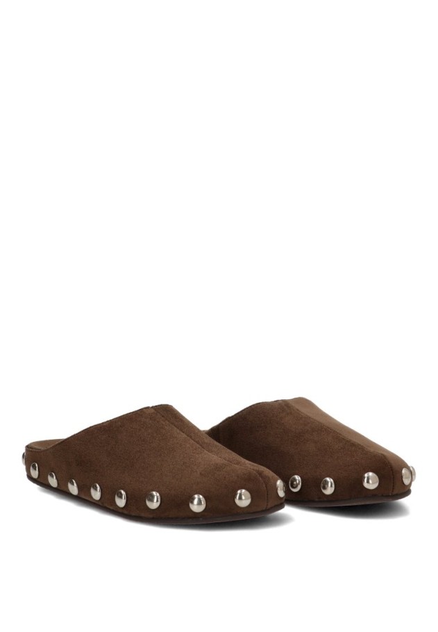 Zueco destalonado con tachuelas kaki de mujer LUNA TREND M6615