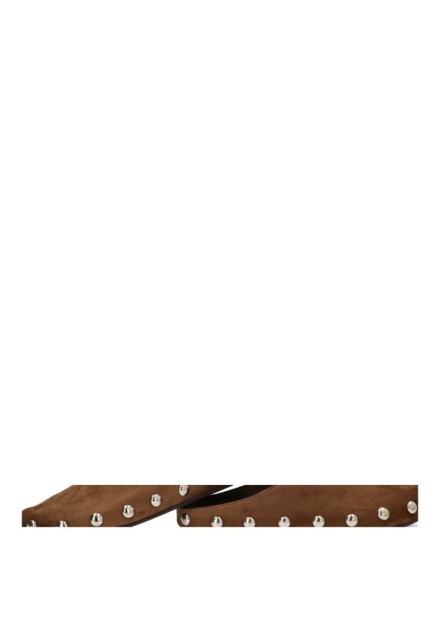 Zueco destalonado camel con tachuelas para mujer LUNA TREND M6615