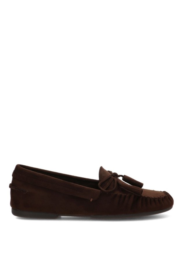 Mocasín textil con borlas YULIA M6640 de mujer color café y suela plana
