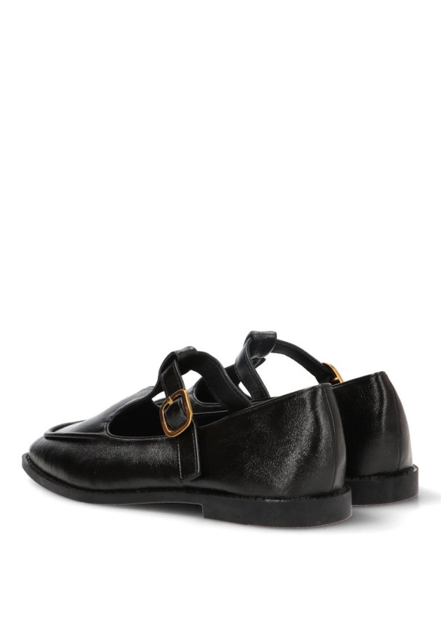 Mocasín negro de mujer BUONAROTTI NX-5494 con suela plana