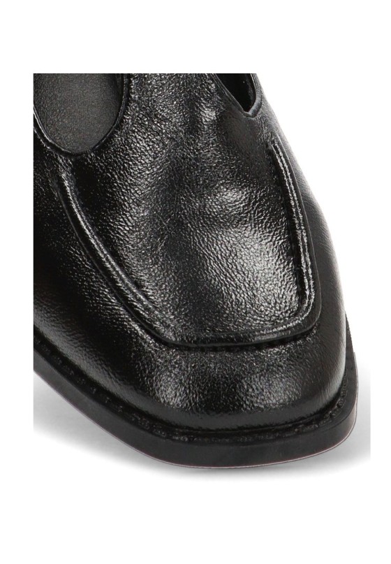 Mocasín negro de mujer BUONAROTTI NX-5494 con suela plana