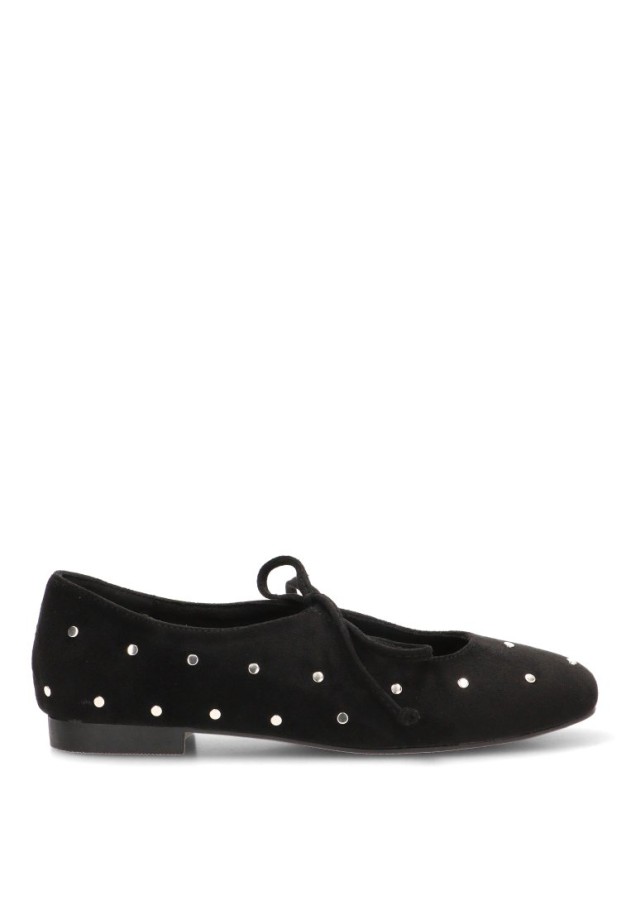 Bailarina negra CEREZA con tachuelas y lazo P149