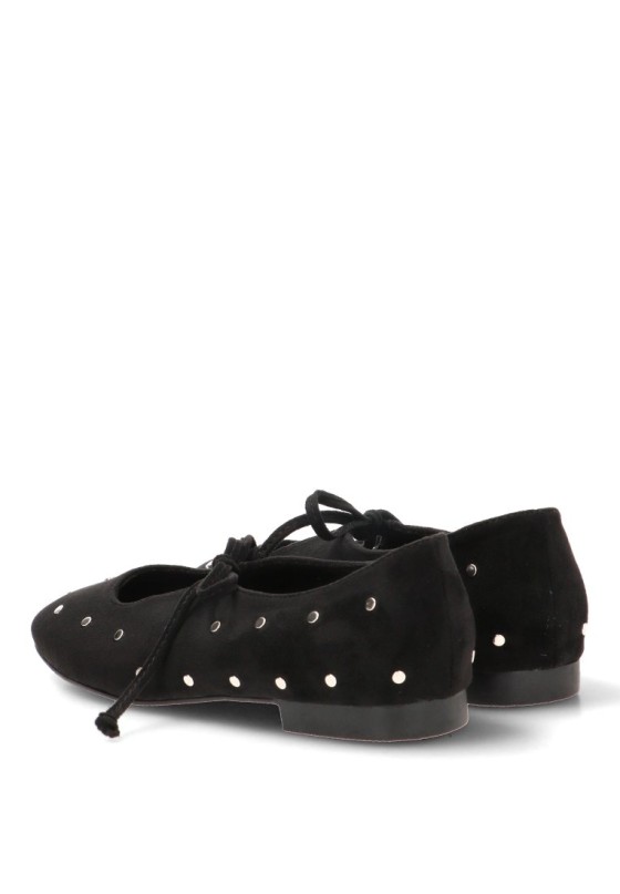 Bailarina negra CEREZA con tachuelas y lazo P149