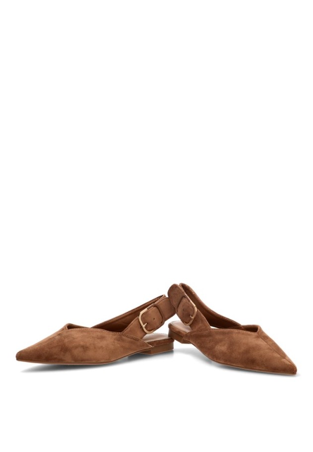 Salón destalonado camel de mujer IDEAL SHOES 9755