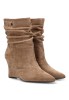 Botín de mujer BUONAROTTI NS-6097 en antelina beige con cuña alta