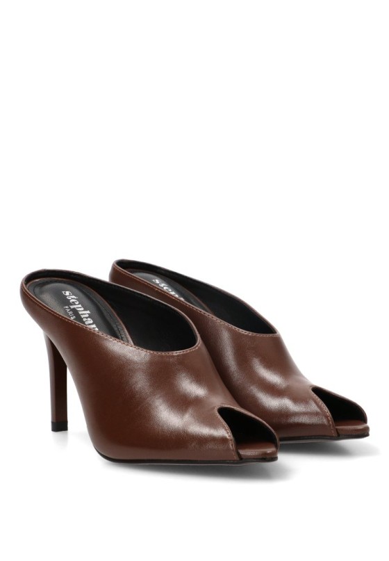 Salón con tacón alto ZZ-3 de mujer IDEAL SHOES en color café