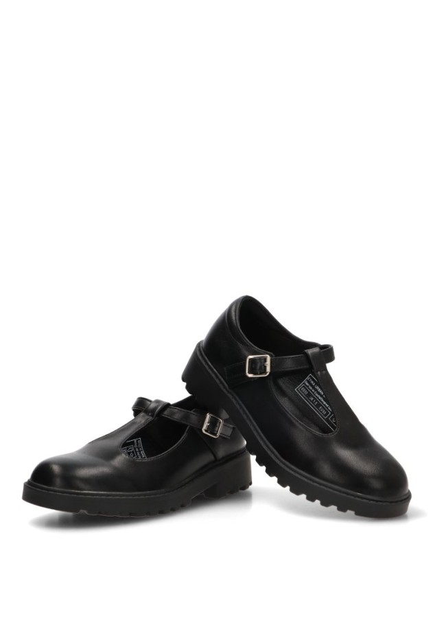 Zapato colegial PISTACHO 2013 de niña negro con hebilla y suela plana
