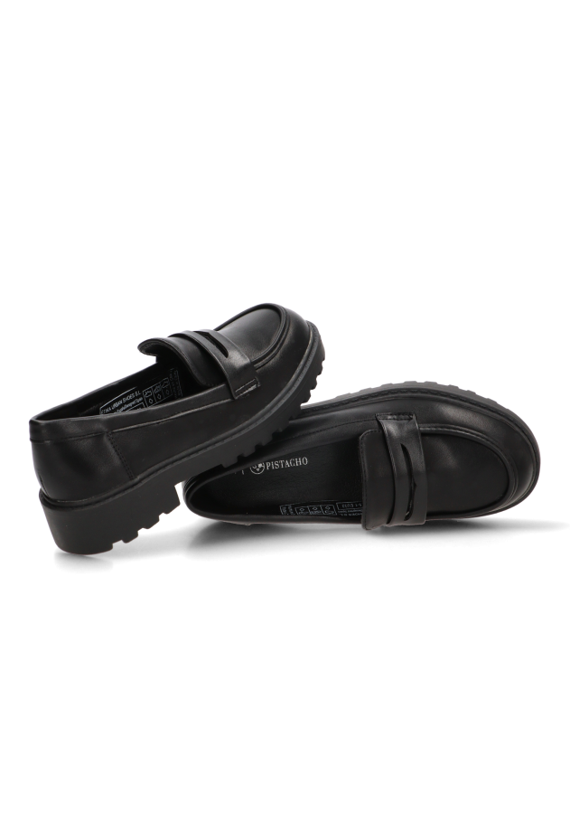 Mocasín negro de niña PISTACHO 2014