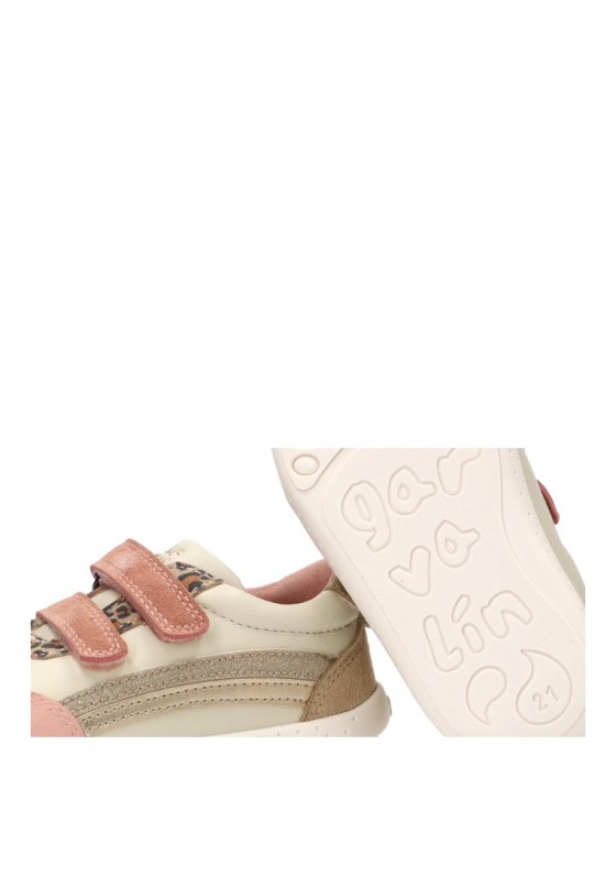 Deportivo barefoot de piel gris para niña GARVALIN 261305