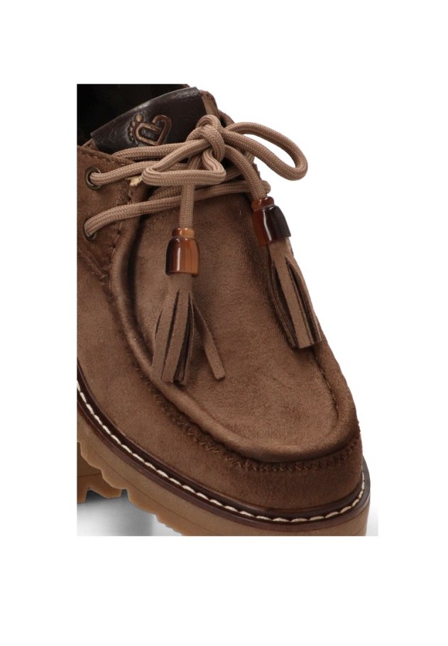 Mocasín náutico Kiova con antelina y cuña media para mujer AMARPIES AJC31162