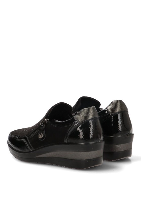 Mocasín negro con cuña media de mujer AMARPIES AMD29385