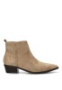 Botín campero de mujer ETIKA 110551 en antelina taupe con tachas y tacón medio