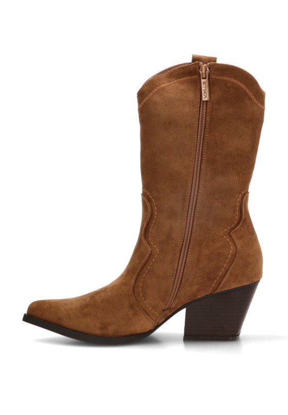 Botín campero ETIKA 110564 para mujer en antelina camel con tacón medio