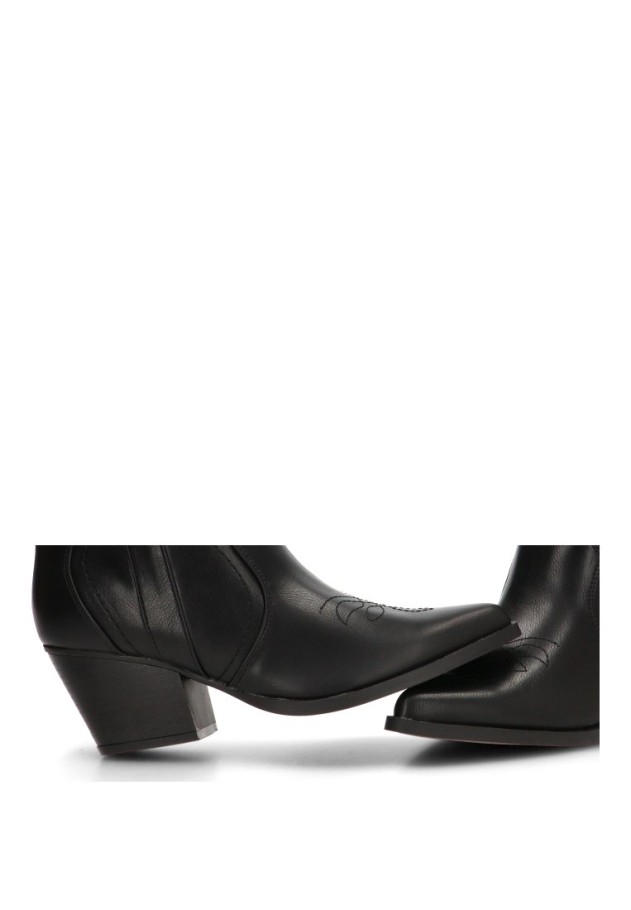 Botín campero negro de mujer ETIKA 110564