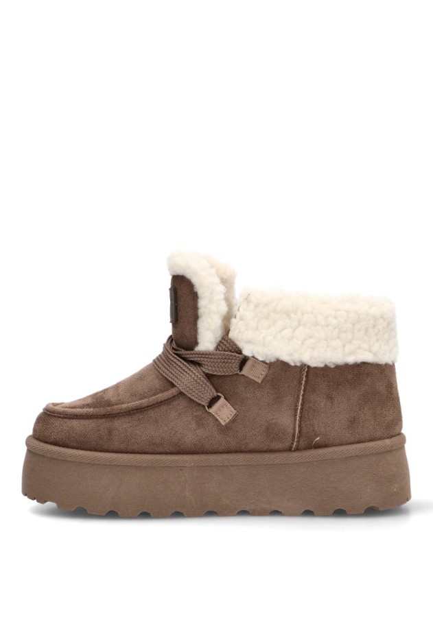 Botín antelina taupe con suela doble para mujer STAY 35-2054