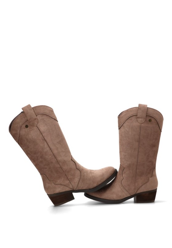 Bota ISTERIA 1348 con antelina taupe y tacón medio