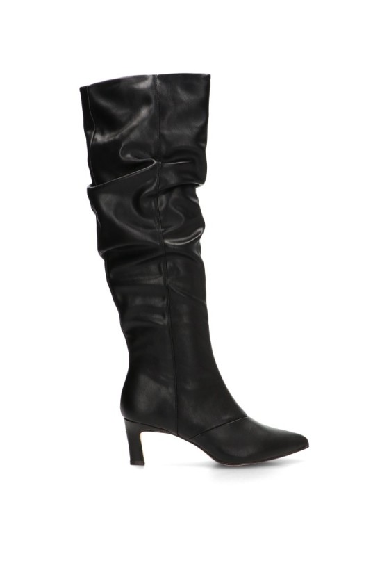 Bota negra con tacón medio de mujer MUSTANG 56247