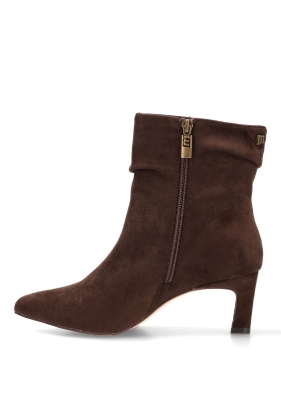 Botín de antelina café con tacón medio para mujer MUSTANG 55982