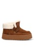 Botín STAY en antelina camel con suela doble modelo 35-2054