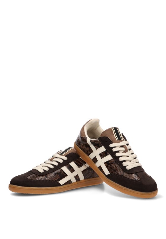Deportivo café con cordones y suela plana de mujer LUNA TREND M6518