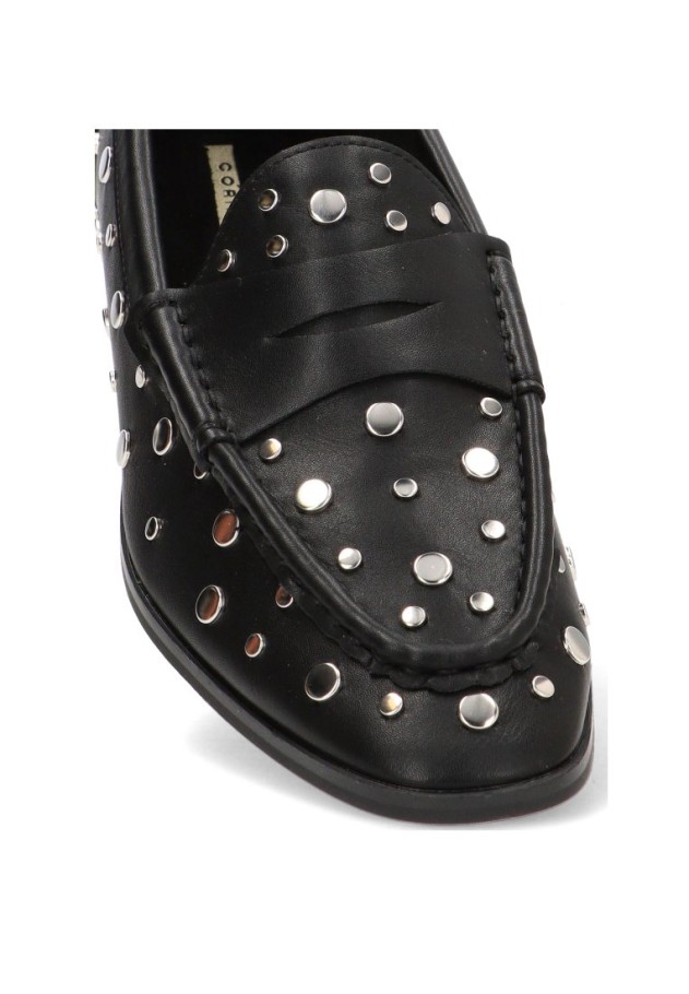 Mocasín M6565 de mujer LUNA TREND en antelina negra con tachuelas y suela plana