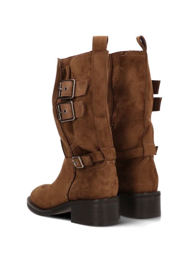 Bota biker de mujer en antelina camel con suela plana LUNA TREND M6800