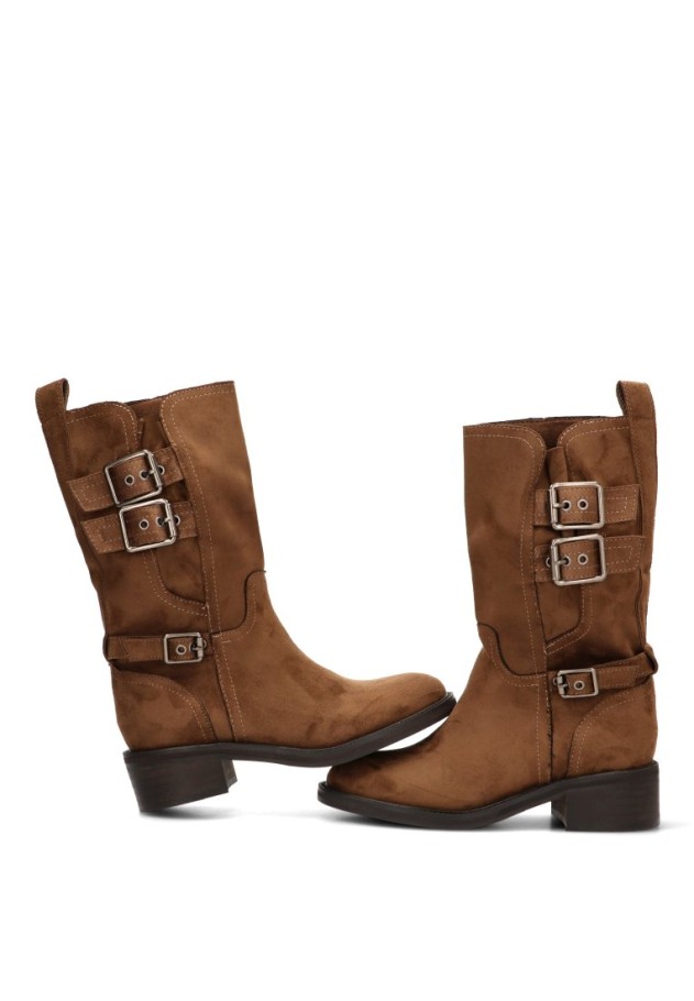 Bota biker de mujer en antelina camel con suela plana LUNA TREND M6800