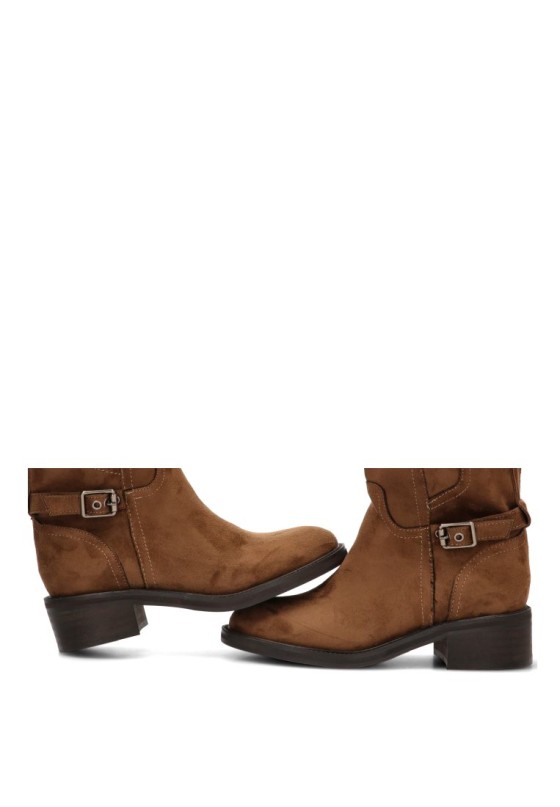 Bota biker de mujer en antelina camel con suela plana LUNA TREND M6800