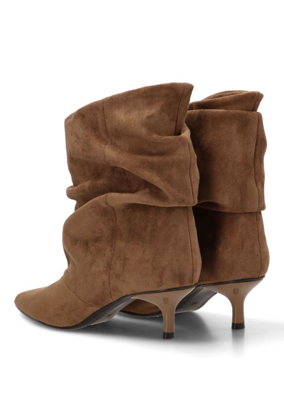 Botín fruncido en antelina camel de mujer LUNA TREND M6880 tacón medio