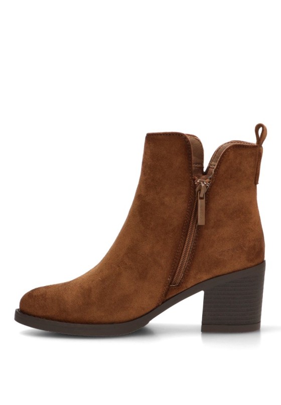 Botín de mujer ETIKA 30042 en antelina camel con tacón medio