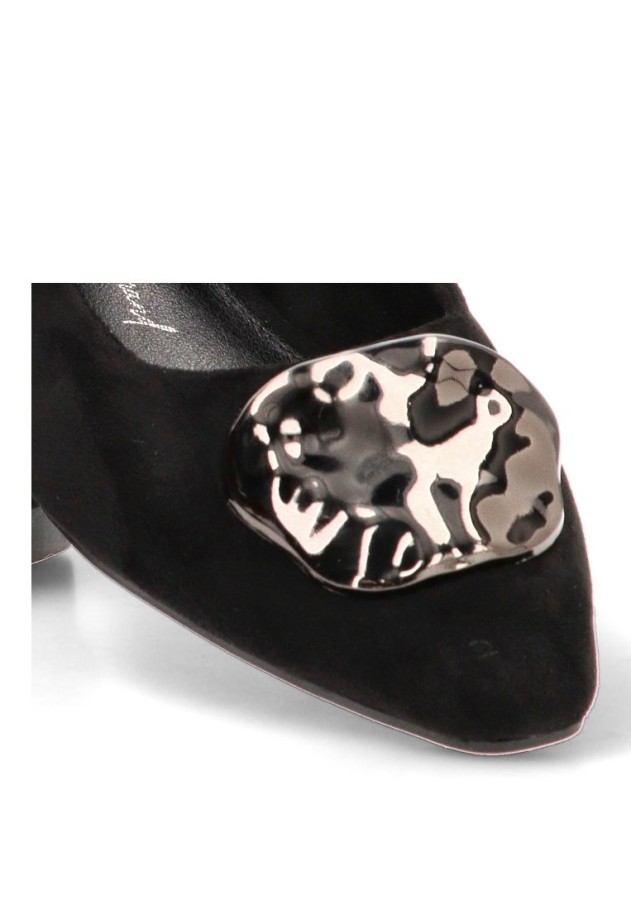 Bailarina de mujer XTI 146236 en antelina negra con punta y suela plana