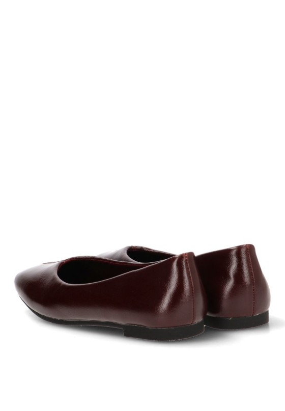 Bailarina burdeos con suela plana XTI 146404 para mujer