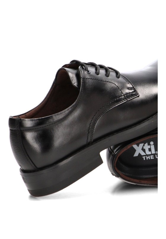 Bluchers negros de hombre XTI 146760