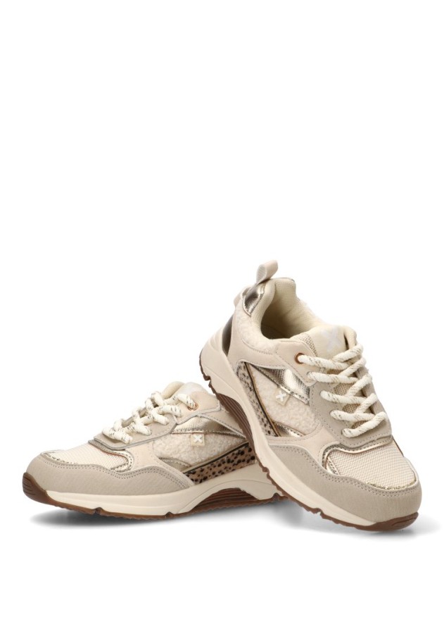 Deportivo beige de niña XTI KIDS 154172