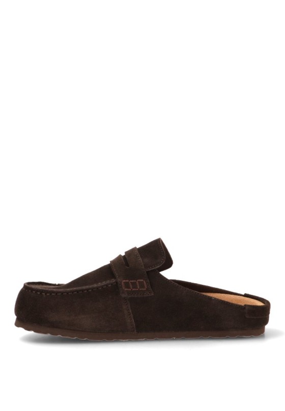 Mocasín casual de hombre XTI 145808 en piel marrón con suela plana