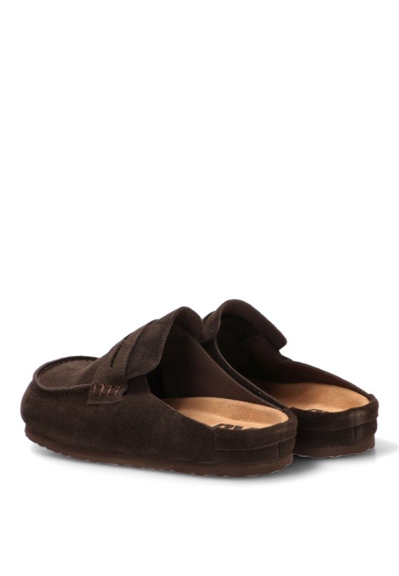 Mocasín casual de hombre XTI 145808 en piel marrón con suela plana