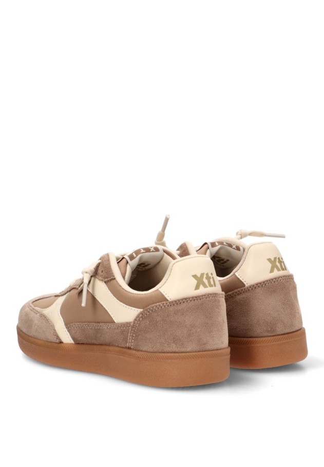 Deportivo beige de niña XTI KIDS 154102