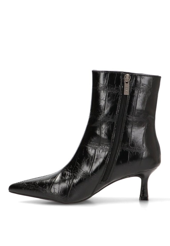 Botín negro de mujer XTI 146218 con tacón medio
