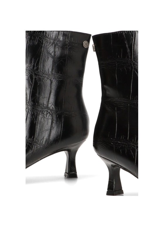 Botín negro de mujer XTI 146218 con tacón medio
