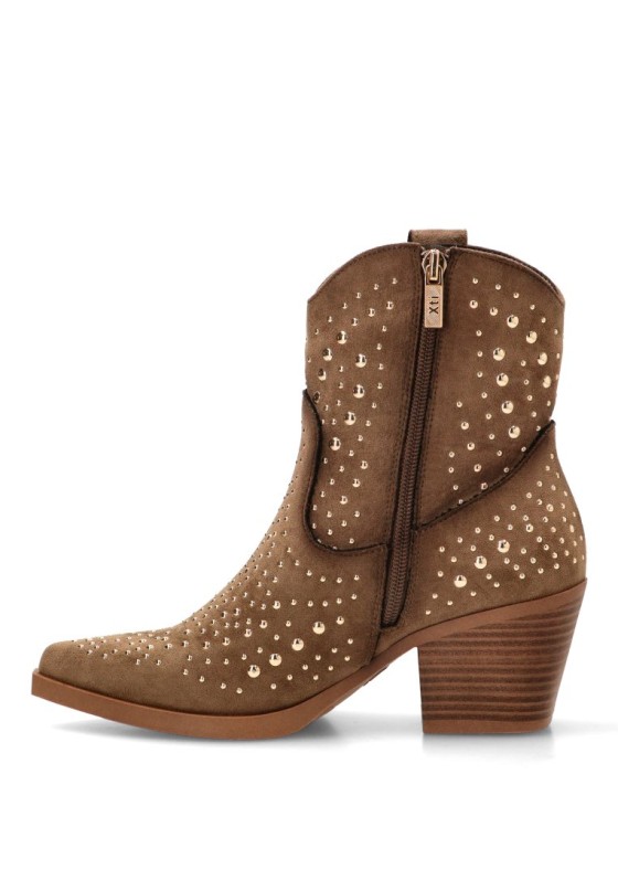 Bota campera con tachas de mujer XTI 146192