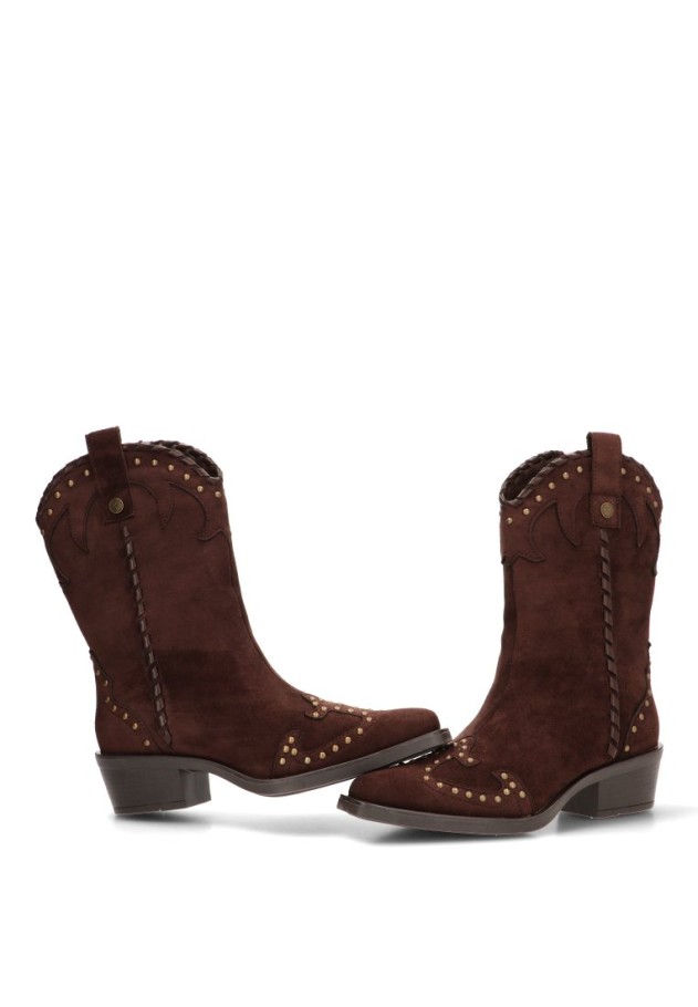 Bota campera de mujer XTI 146477 en antelina marrón con tacón medio