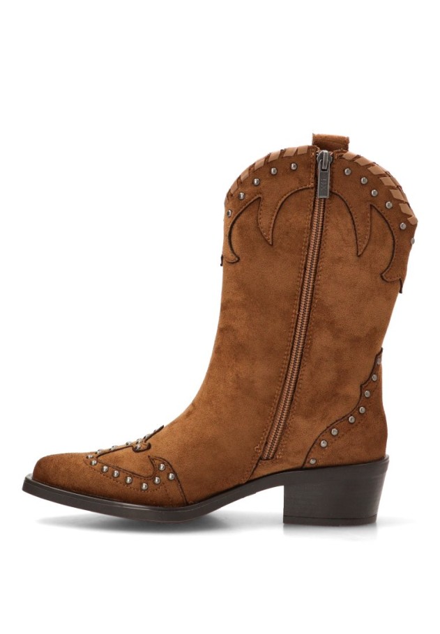 Bota campera de mujer XTI 146477 en antelina camel con tacón medio