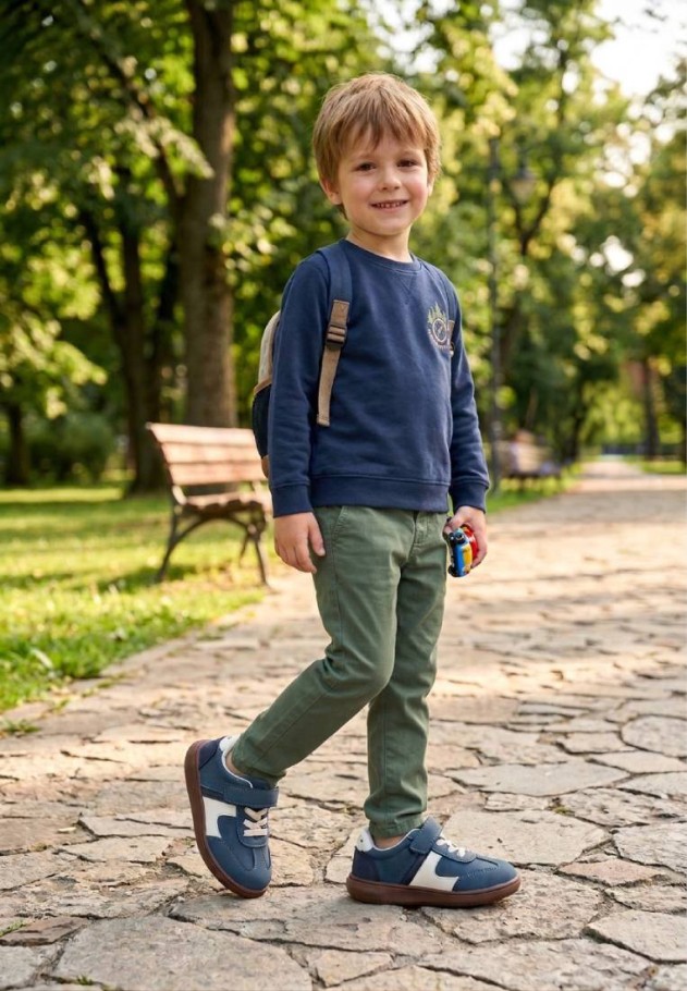 Deportivo azul de niño ETIKA 52488