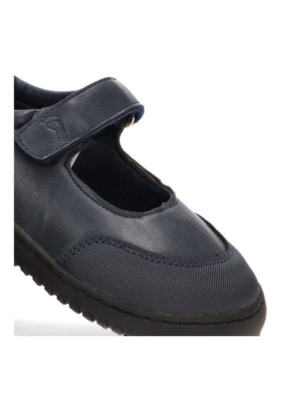 Mocasín colegial marino ETIKA 67204 para niña con cierre de velcro y diseño respetuoso barefoot