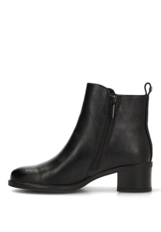 Botín negro de mujer ARMONY 30045 con tacón medio y tachuelas