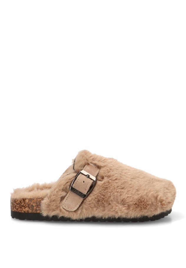 Zueco beige de niña ISTERIA modelo 1044